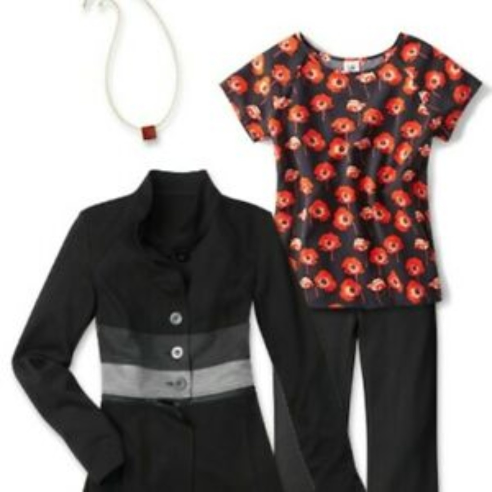 Cabi 3251 Flanders Poppy Split Back Blouse Size L